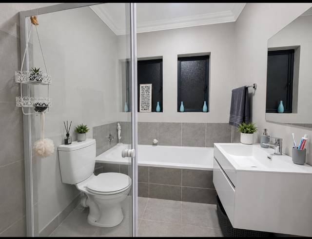 3 BEDROOM APARTMENT FOR SALE IN ARCON PARK